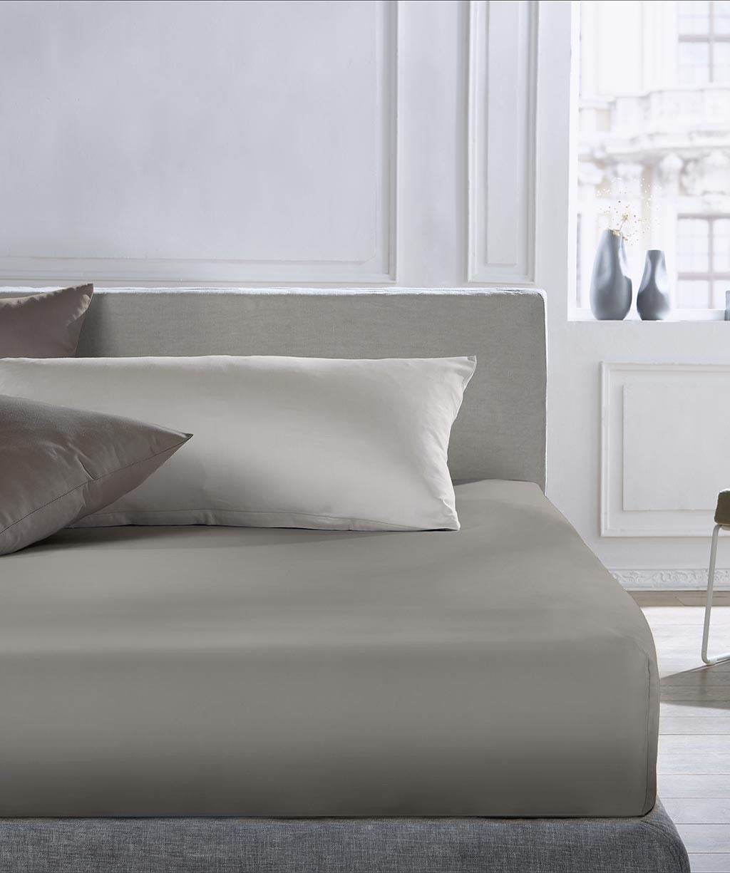 Fleuresse Mako-Satin-Spannlaken Colours, grau